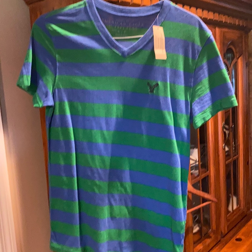 American Eagle Men’s Small Tee